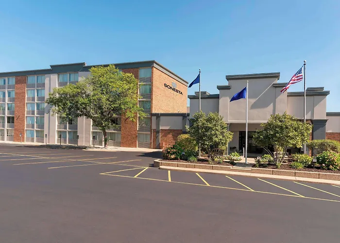 Sonesta Hotel Grand Rapids Airport