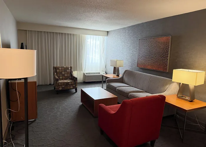 Sonesta Hotel Grand Rapids Airport